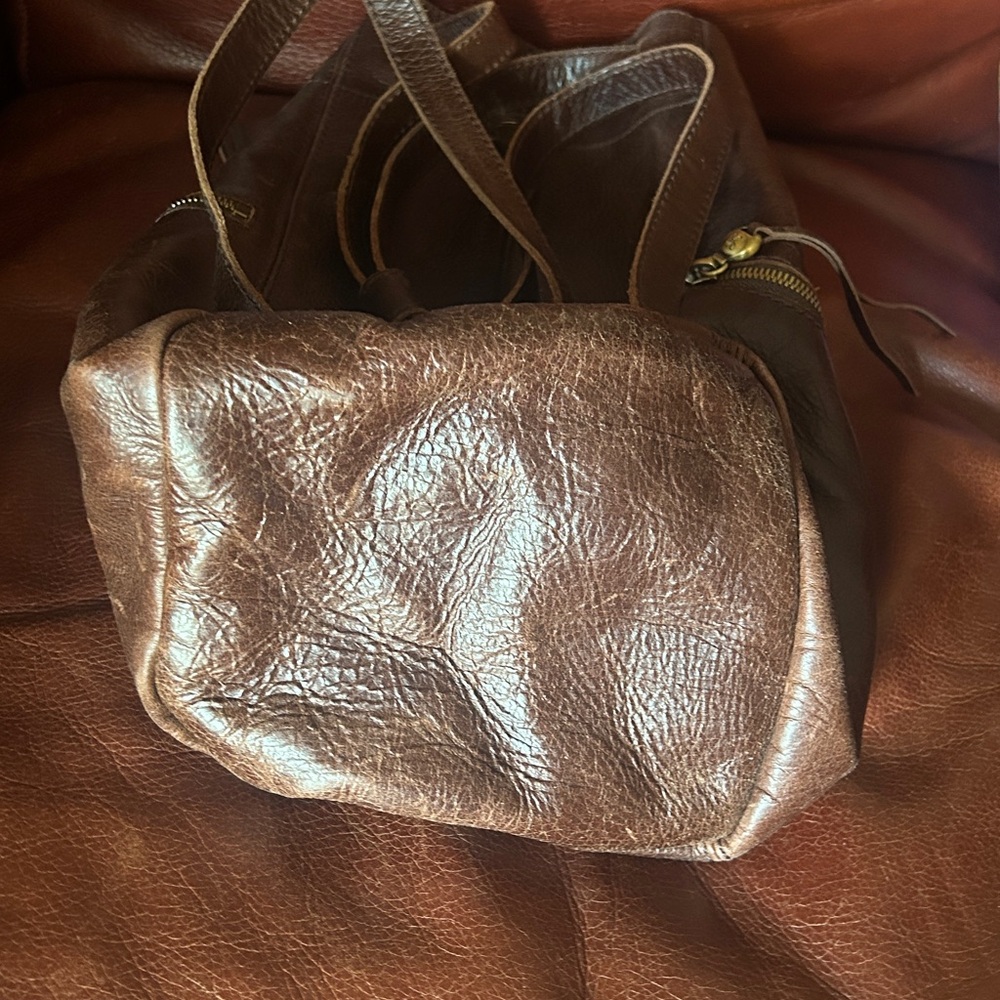 Hobo International Phoenix Backpack Sling NEW - Picture 10 of 16